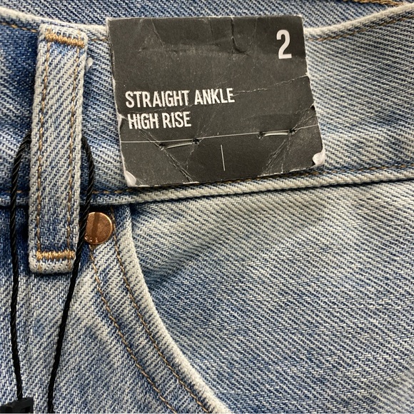 Express Ladies High Waisted Light Wash Ripped Straight Ankle Jeans NWT - Picture 6 of 7